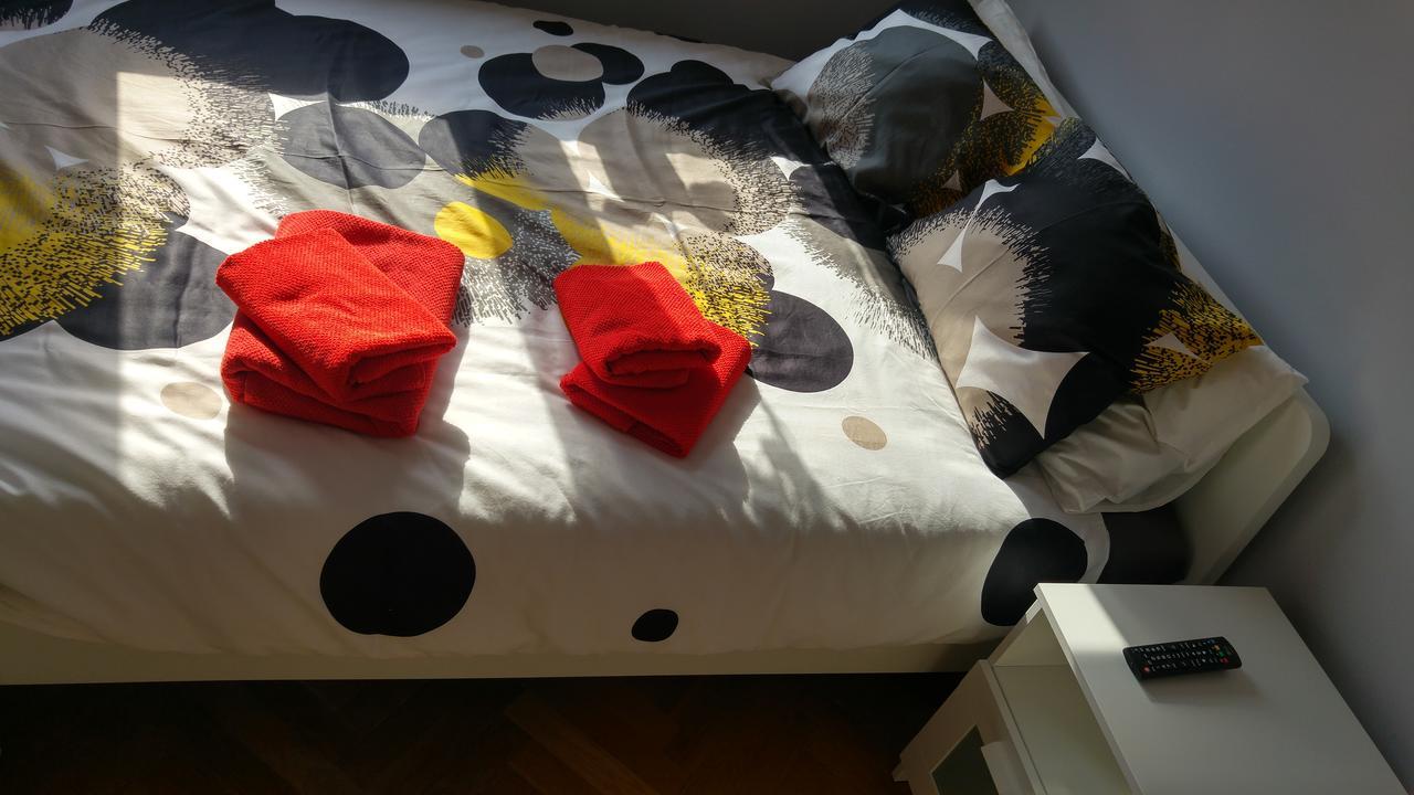 Rent0Nline Niepodleglosci Rooms Metro Warsawa Bagian luar foto