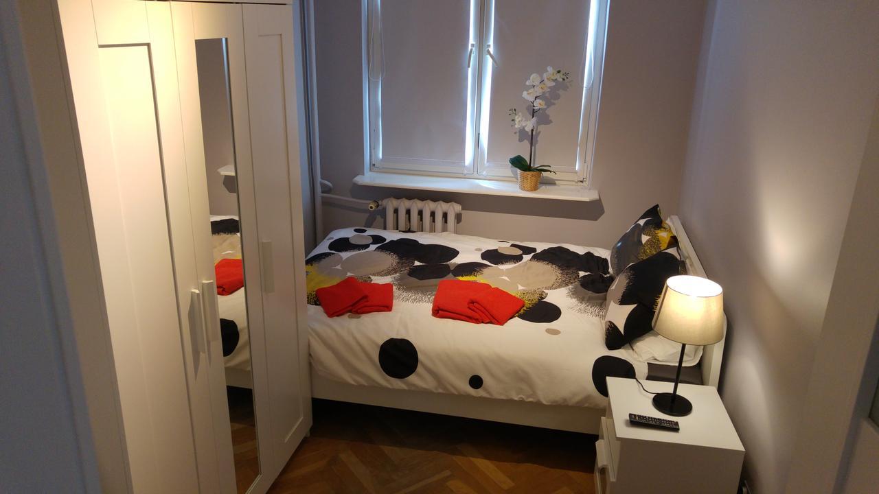 Rent0Nline Niepodleglosci Rooms Metro Warsawa Bagian luar foto